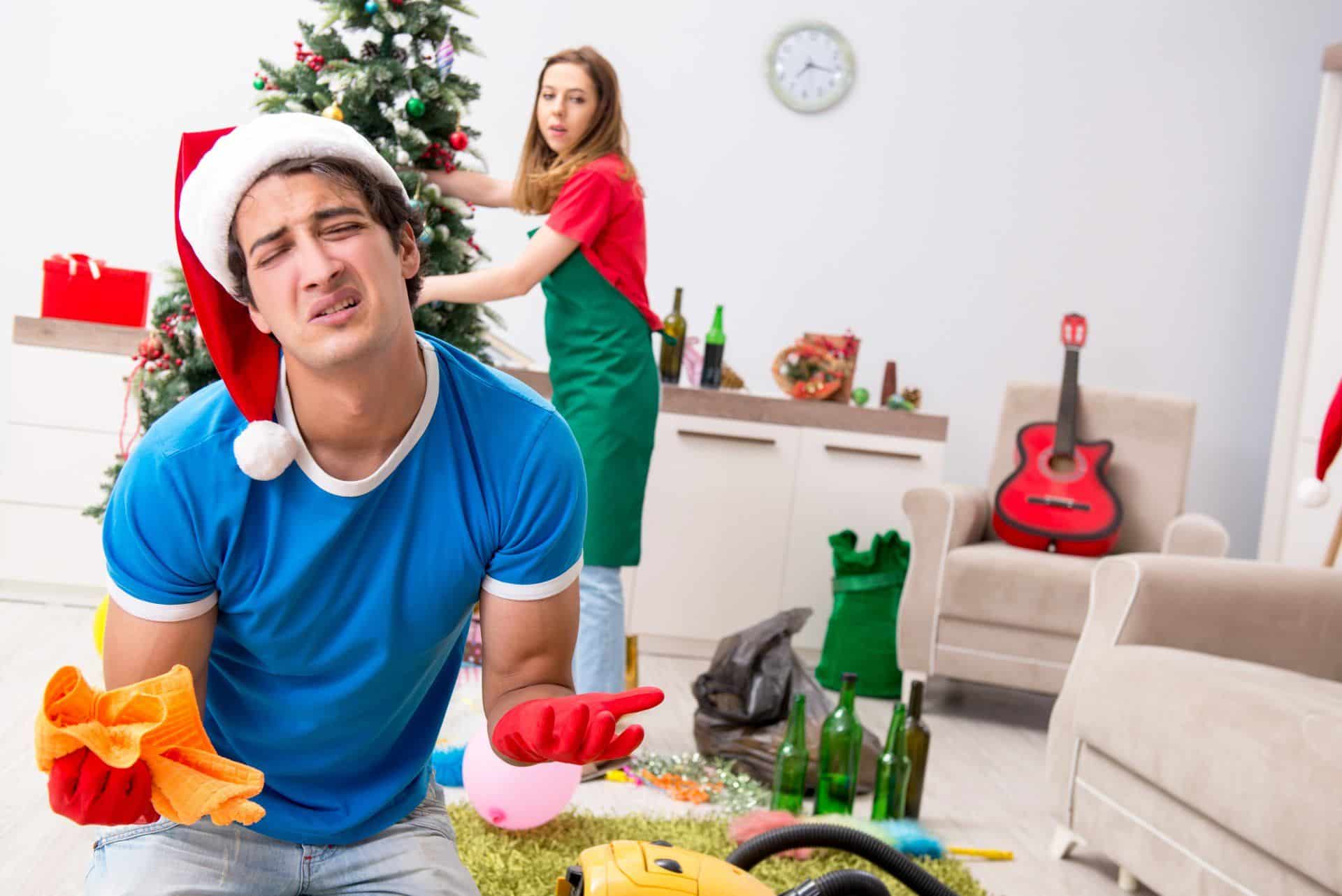 12 Reasons to Give the Gift of Cleaning Services 2 Cleaning Christmas